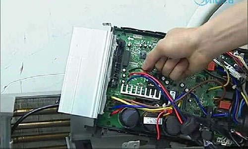 石台美的空调电话是多少